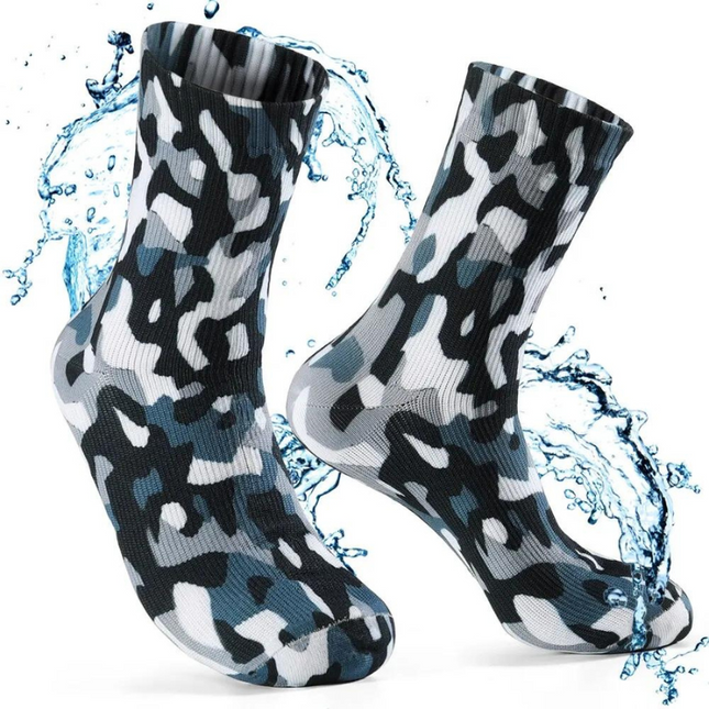 Chaussettes Imperméables Camouflage pour Randonnée sur fond blanc