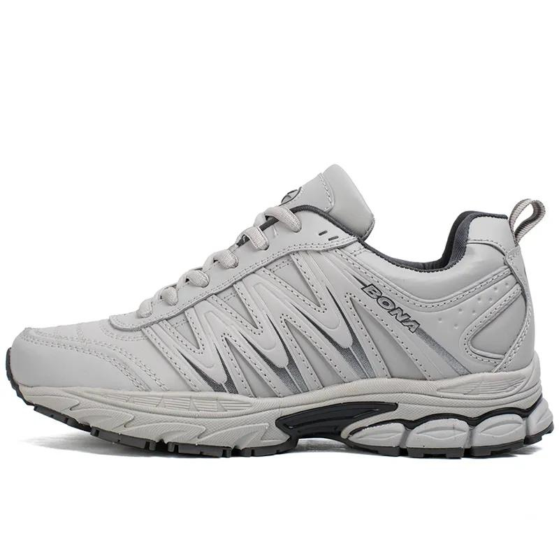 chaussure femme randonnée gris