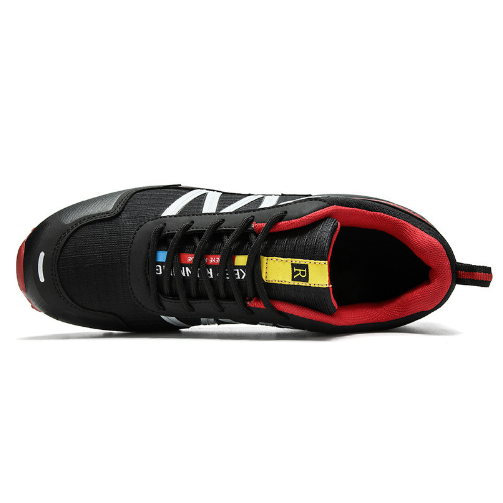 Chaussures Randonnée et Trail Imperméables pour Homme noir sur fond blanc