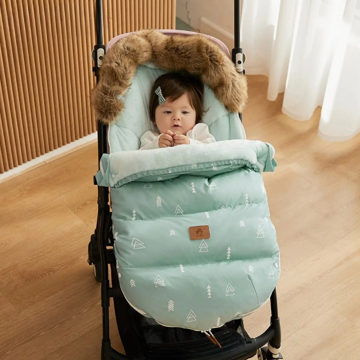 Sac de Couchage Hivernal pour Bébé avec Col en Fausse Fourrure