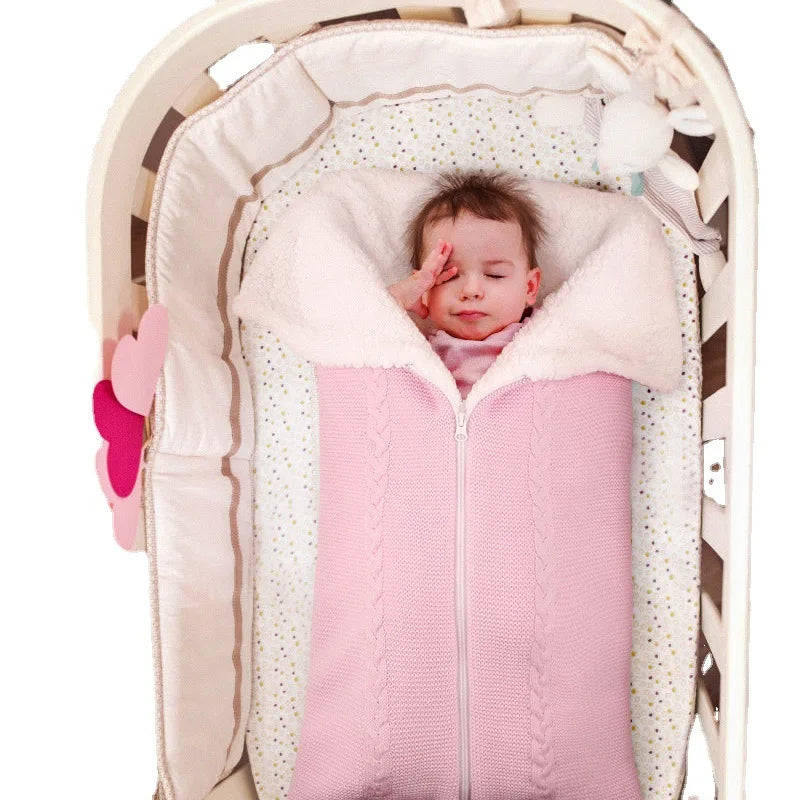 Sac de Couchage Hivernal Rose pour Bébé en Polyester