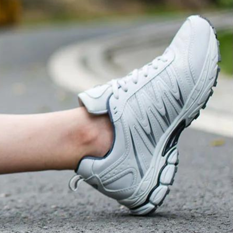 chaussure femme randonnée gris 