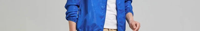 homme avec Veste de randonnée imperméable coupe-vent homme et femme