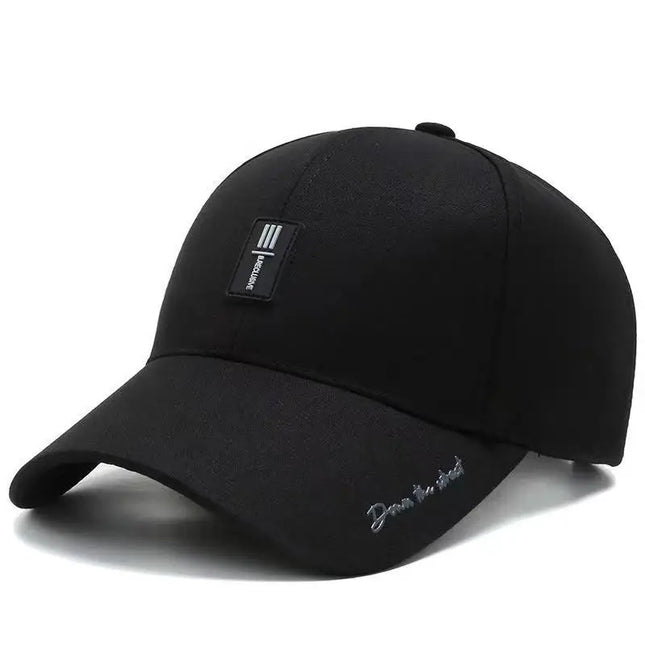 Casquettes randonnée avec étiquette brodé noir