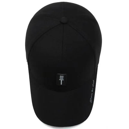 Casquettes randonnée avec étiquette brodée 