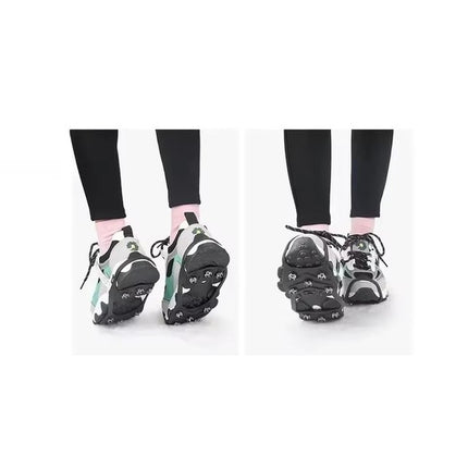 Crampons portés sur deux chaussures différentes, vue de face et de côté