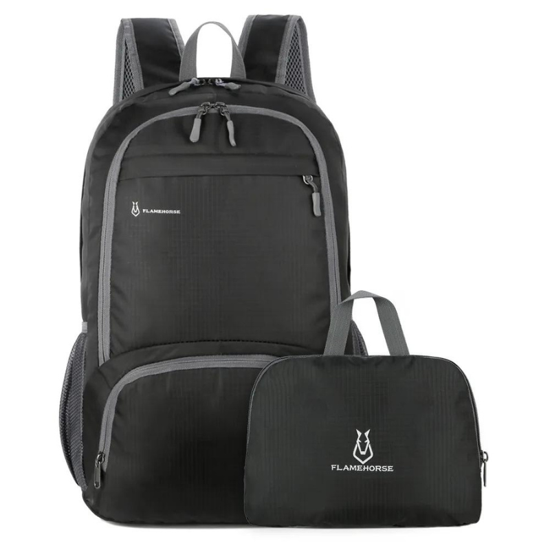 sac à dos randonnée pliable avec rangement pratique noir sur fond blanc