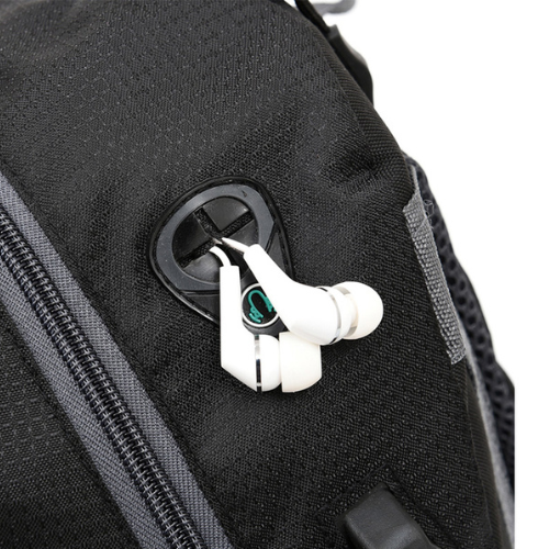 sac à dos randonnée connecté orifice pour écouteurs