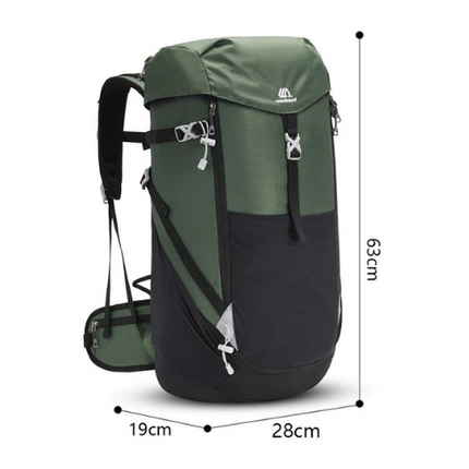 Sac à Dos Randonnée Étanche 50L Confort & Résistance sur fond blanc