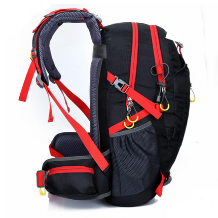 Sac à Dos Randonnée Ultra-Confort 40L vue de face rouge et noir